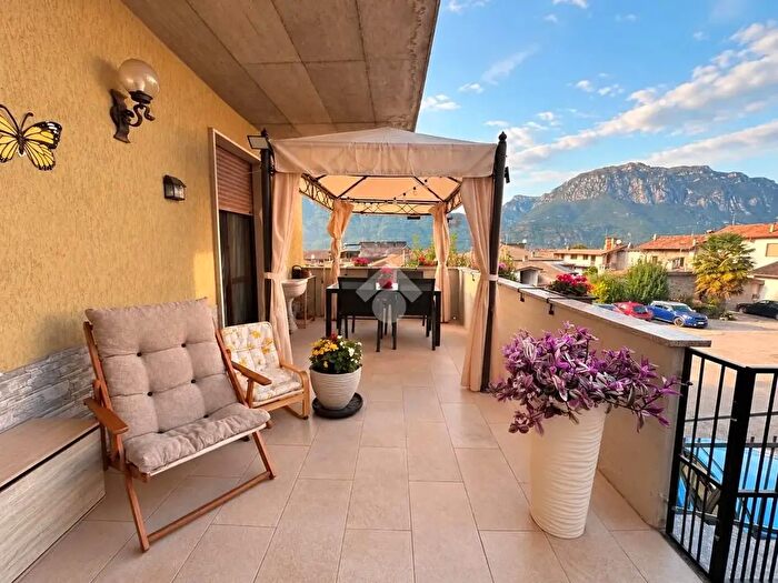 Appartamento trilocale in vendita in Via Giovanni XXIII, Artogne