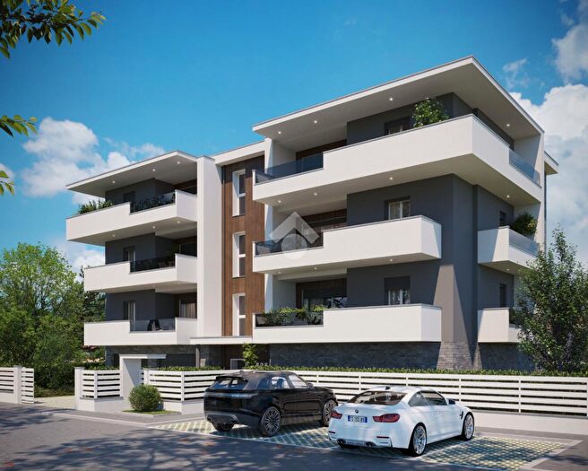 Appartamento quadrilocale in vendita in Via Tintoretto, Carpi