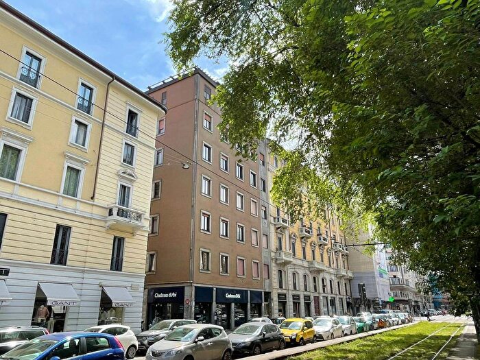 Appartamento bilocale in affitto in Viale Premuda, Piave Tricolore, Milano