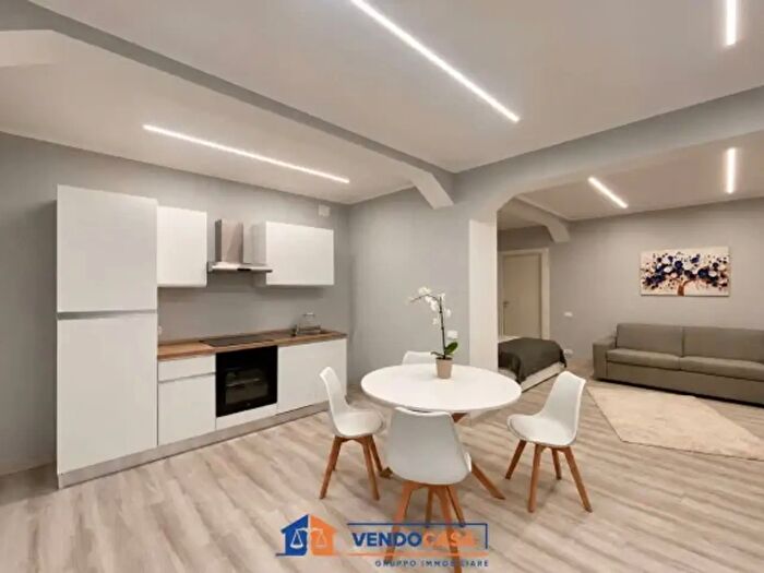 Appartamento monolocale in vendita in Via Santorre Santarosa, Savona