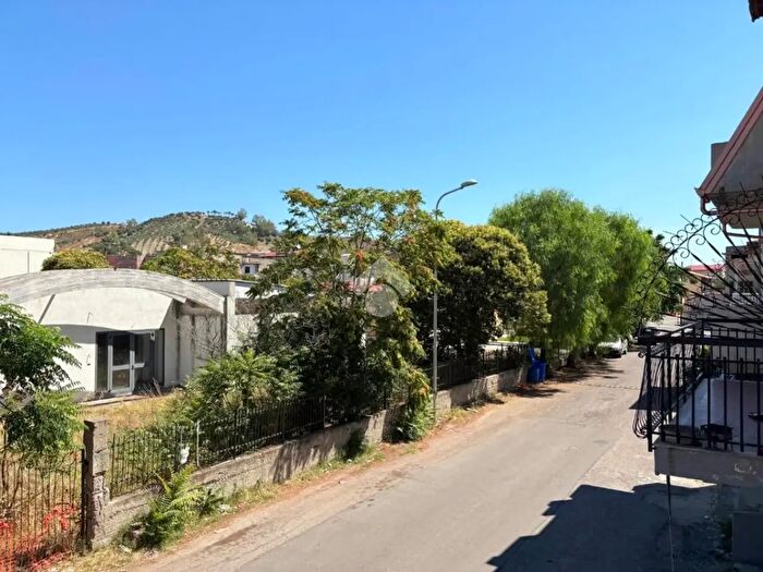 Casa con 5 locali in vendita in Via IX di Via Nazionale, Botricello