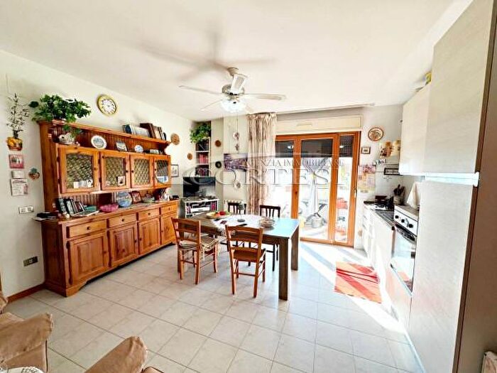 Appartamento trilocale in vendita in Via Luigi Catanelli, Perugia