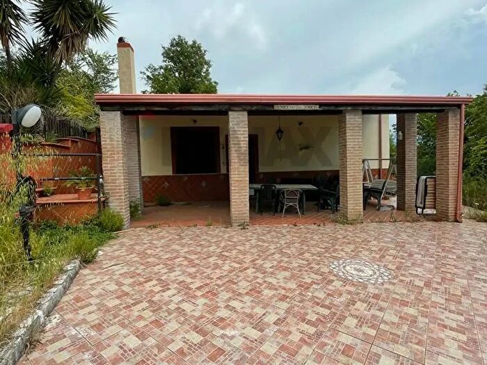 Casa trilocale in vendita in Spigno Saturnia