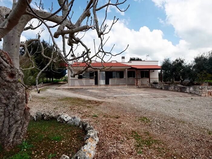 Casa con 5 locali in vendita in Contrada Bonelli, Noci