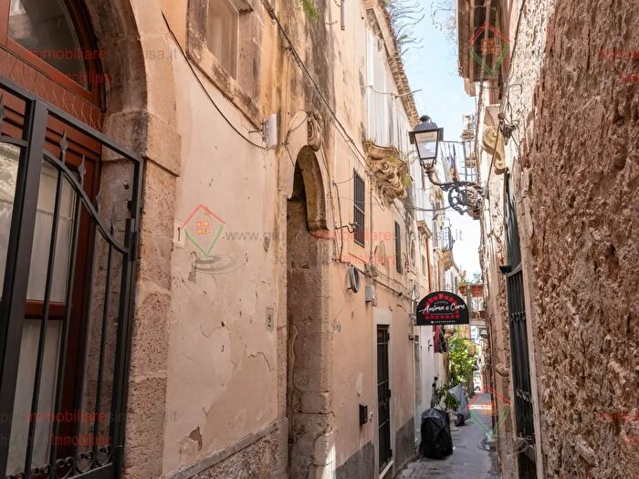 Appartamento trilocale in vendita in Siracusa