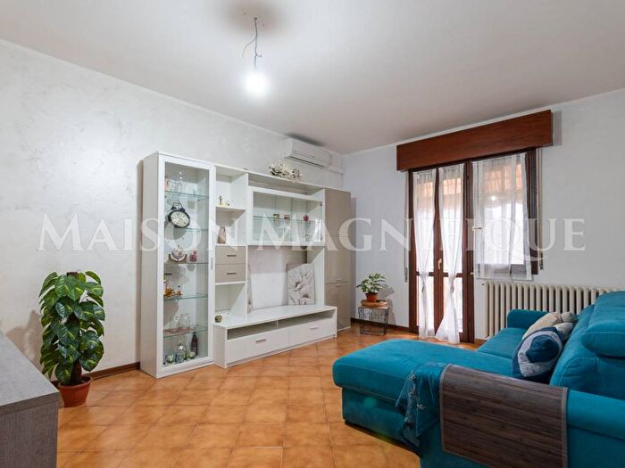 Appartamento trilocale in affitto in Via Bentivoglio, Pontelagoscuro, Ferrara