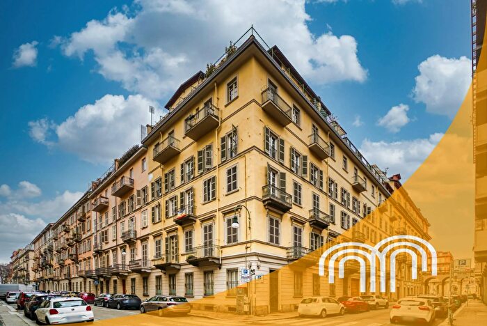 Appartamento trilocale in vendita in Via Alessandro Manzoni, Torino