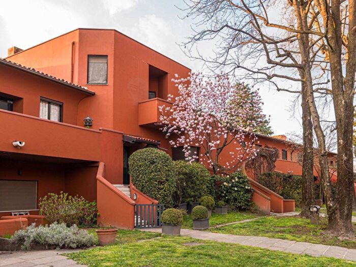 Appartamento bilocale in affitto in Via Alessandro Volta, Centro, Cassina Rizzardi