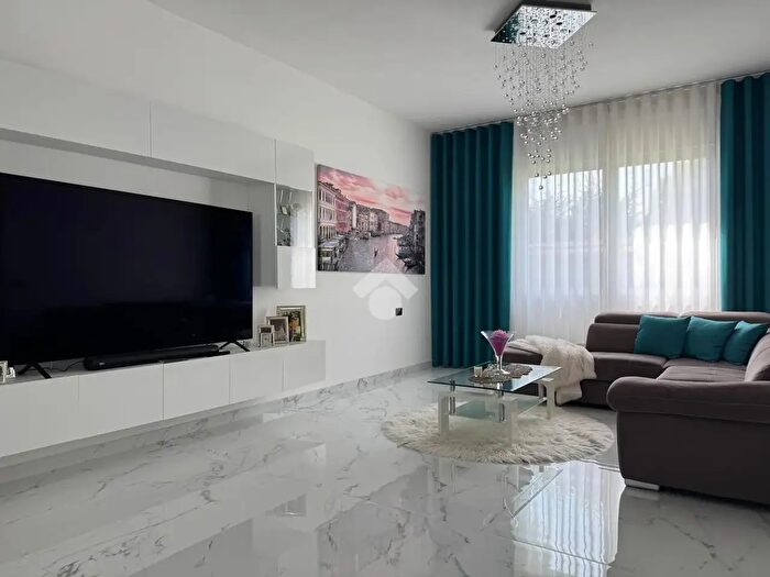 Casa con 7 locali in vendita in Via Dalmazia, Piazzola Sul Brenta
