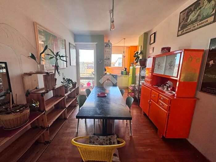 Appartamento trilocale in vendita in Via Berthollet, Torino