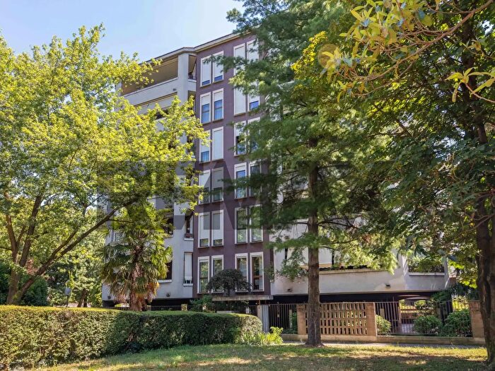 Appartamento trilocale in vendita in Via De Antichi, Monza
