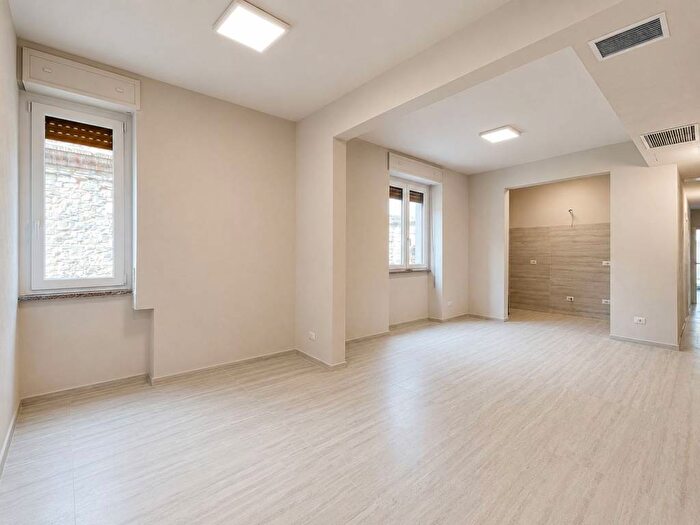 Appartamento trilocale in affitto in Via Niccolò Aretino, Porta Santo Spirito Stazione, Arezzo