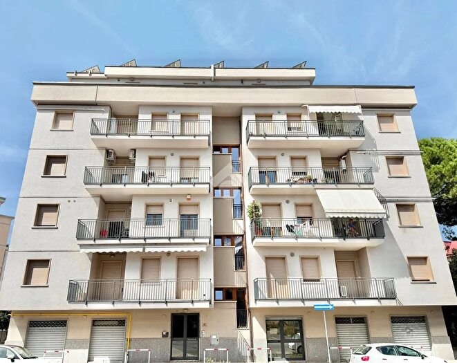 Appartamento quadrilocale in vendita in Via Zara, Viterbo