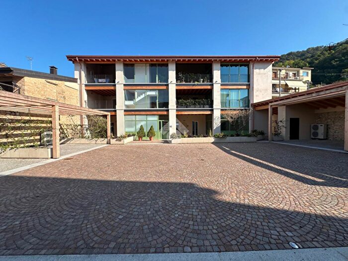 Appartamento quadrilocale in vendita in Brescia