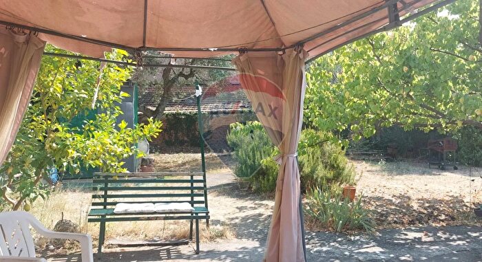 Casa con 7 locali in vendita in Via della Vergine, Vinci