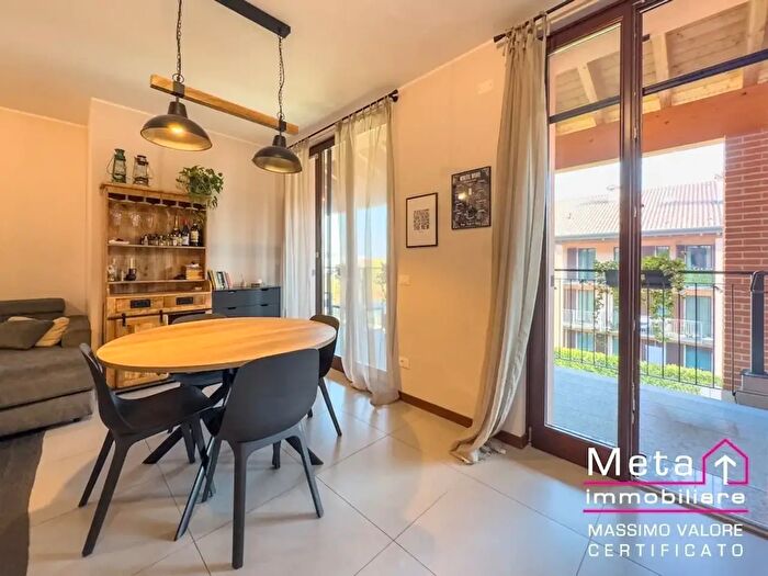 Appartamento quadrilocale in vendita in Via Elena Lucrezia Cornaro Piscopia, San Donato Milanese