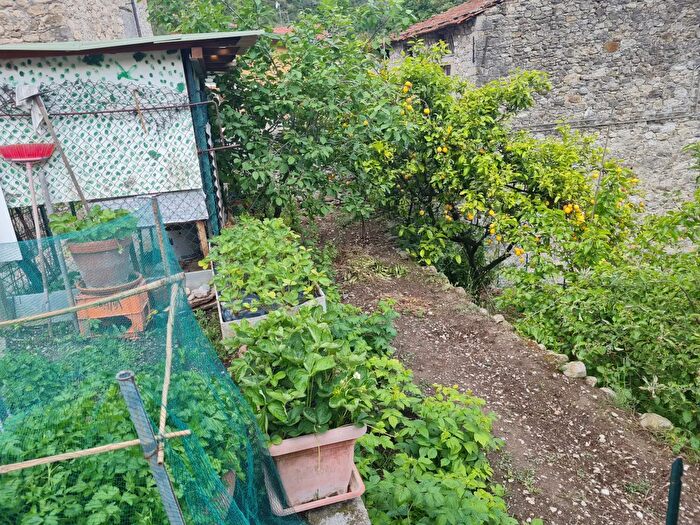 Appartamento con 5 locali in vendita in Ventimiglia