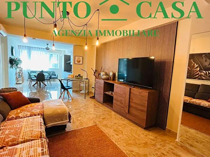 Appartamento trilocale in vendita in Viale della Libertà, Falerna