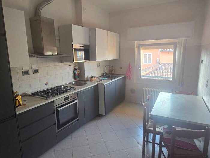 Appartamento quadrilocale in affitto in Via de' Poeti, Castiglione Tribunale, Bologna