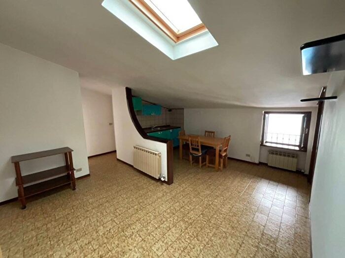 Casa trilocale in affitto in Viale Roma, Centro, Castro