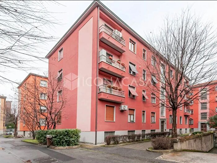 Appartamento trilocale in vendita in Via Privata Vincenzo Gianferrari, Milano