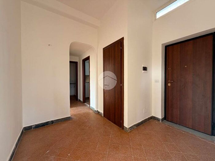 Appartamento quadrilocale in affitto in Via Costantino Lascaris, Zisa, Palermo