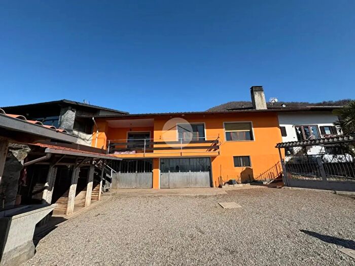 Casa quadrilocale in vendita in Località Vernetti, Cuorgne