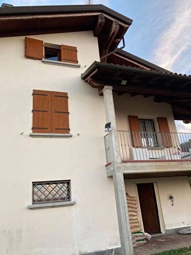 Casa trilocale in vendita in Via del Monte San Benedetto Val di Sambro, San Benedetto Val Di Sambro