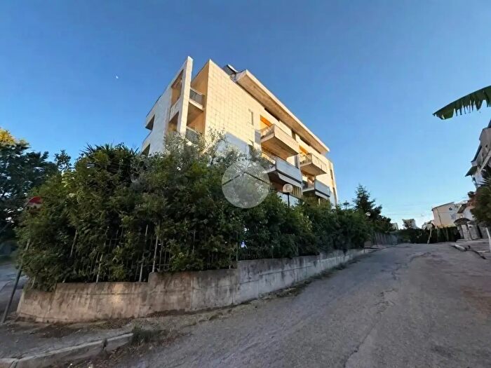 Appartamento trilocale in vendita in Via Ofanto, Pescara