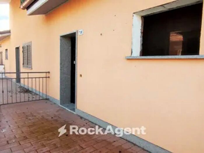 Appartamento trilocale in vendita in Viale Eugenio IV, Vetralla