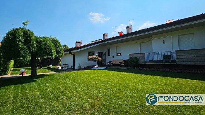 Casa con 7 locali in vendita in Coccaglio