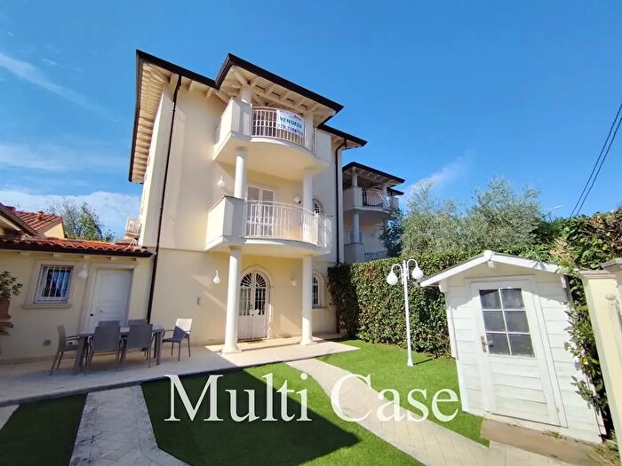 Casa con 6 locali in vendita in Via Tremaiola, Pietrasanta