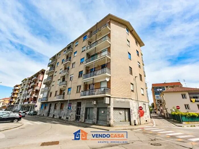 Appartamento trilocale in vendita in Via Vittorio Veneto, Nichelino