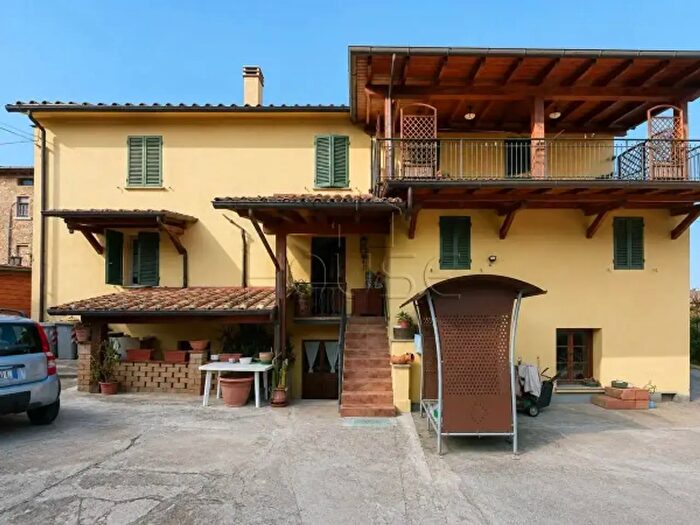 Casa quadrilocale in vendita in Via del Santuario, Citta' Di Castello