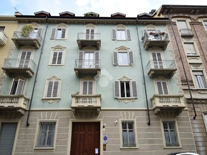 Appartamento bilocale in vendita in Via Asti, Torino