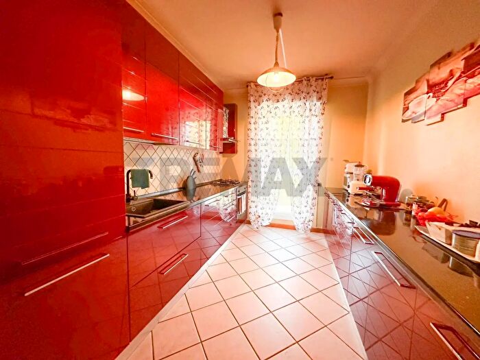 Appartamento con 5 locali in vendita in Via Papa Giovanni XXIII, Desenzano Del Garda