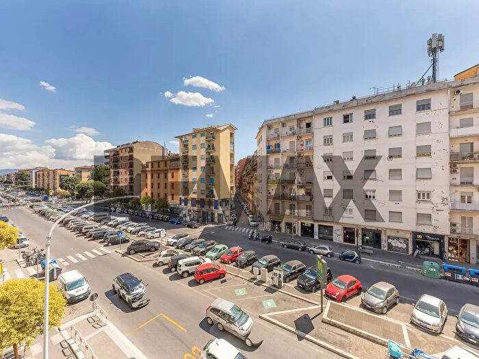 Appartamento con 5 locali in vendita in Roma