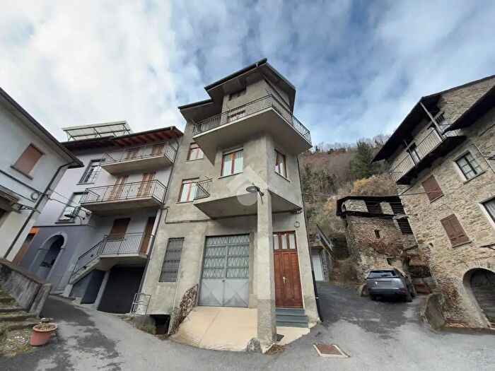 Case in Vendita e in Affitto - 3