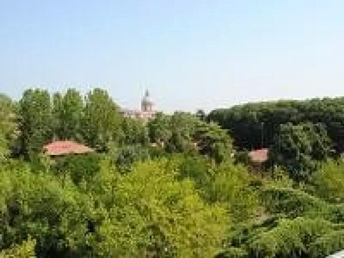 Casa quadrilocale in vendita in Reggio nell'Emilia