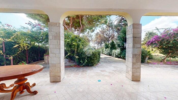 Casa trilocale in vendita in Sda per Trullo, Brindisi