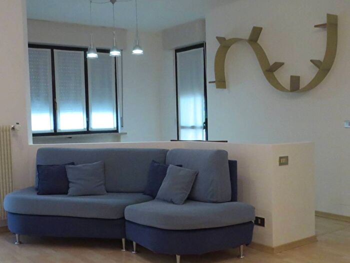 Appartamento trilocale in affitto in Via Bernardo De Rubeis, Stazione Europa, Udine