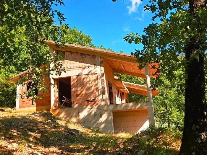 Casa quadrilocale in vendita in Via del Piccaro Snc, Maenza