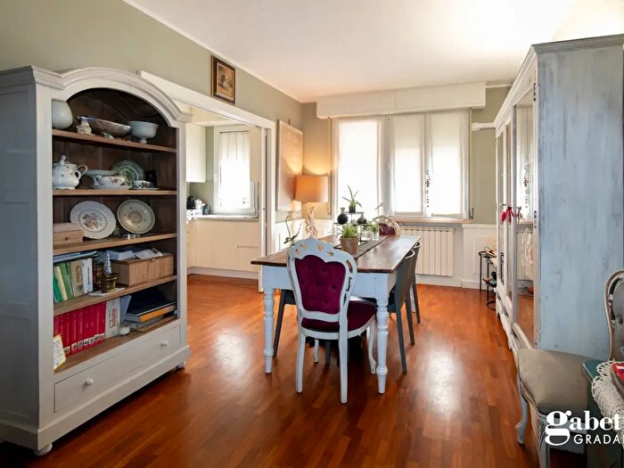 Appartamento quadrilocale in vendita in Via del Campo, Gradara