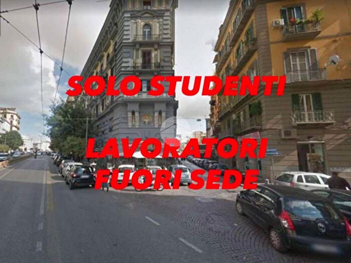 Appartamento quadrilocale in affitto in Via Raffaele Conforti, Mercato, Napoli