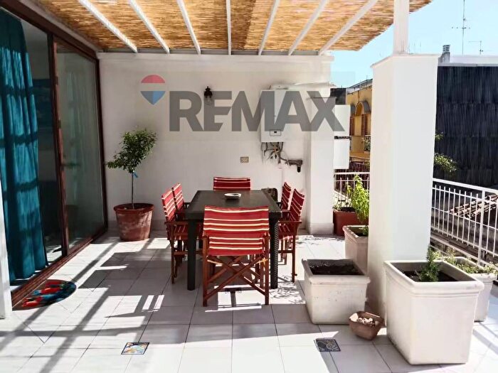 Appartamento trilocale in affitto in via Quattro Novembre, Floridia