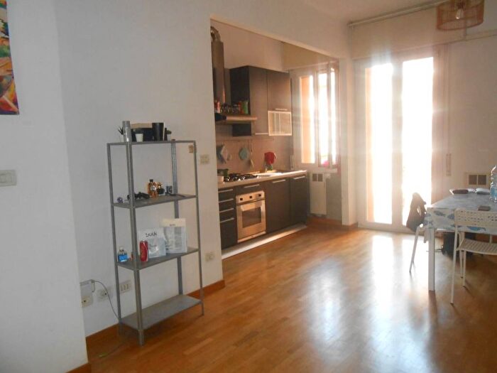 Appartamento trilocale in affitto in Via Francesco Todaro, Irnerio, Bologna