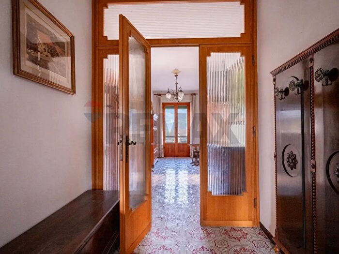 Appartamento con 6 locali in vendita in San Giuliano Terme