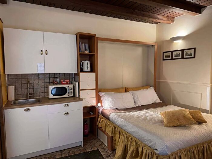 Appartamento monolocale in affitto in Vicolo dei Soldati, Roma