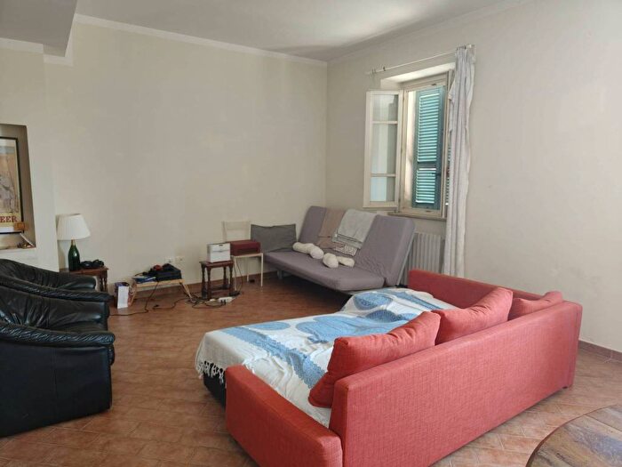 Appartamento quadrilocale in affitto in Corso Giuseppe Garibaldi, Elce, Perugia