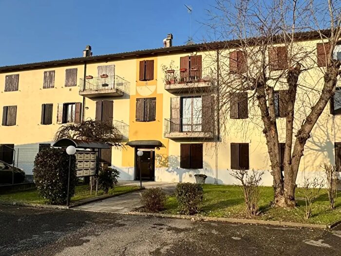 Appartamento bilocale in vendita in Strada Villa, Roccabianca